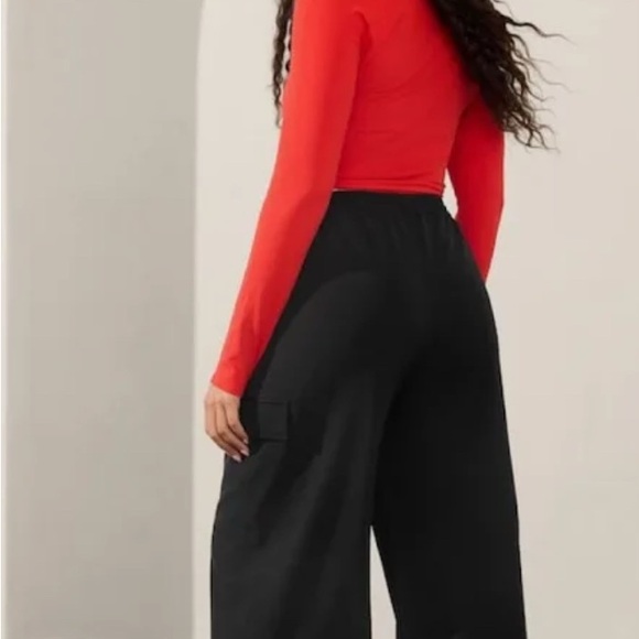 Athleta Cargo Black Pants - Picture 2 of 9